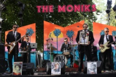 The Moniks 12 * 5616 x 3744 * (7.79MB)